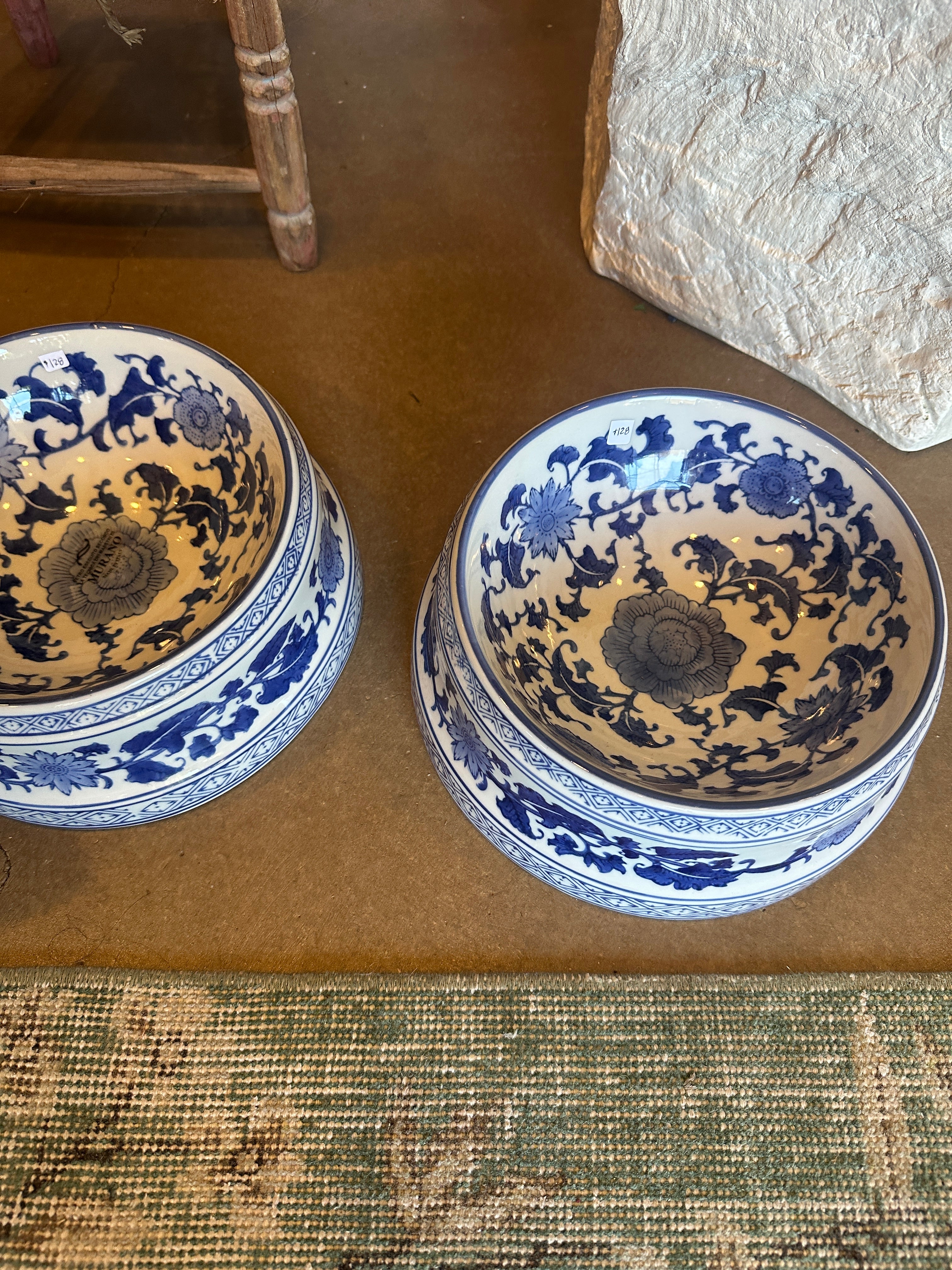 TOILE  dog bowls